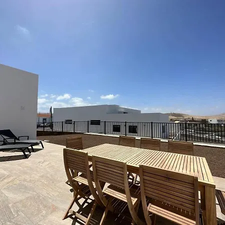 Сasa de vacaciones With Views In Lajares