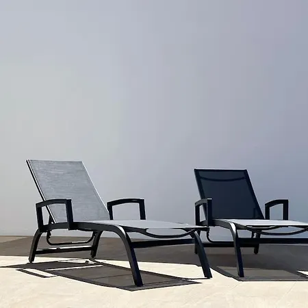 别墅 With Views In