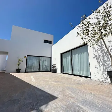 With Views In Feriehus Lajares